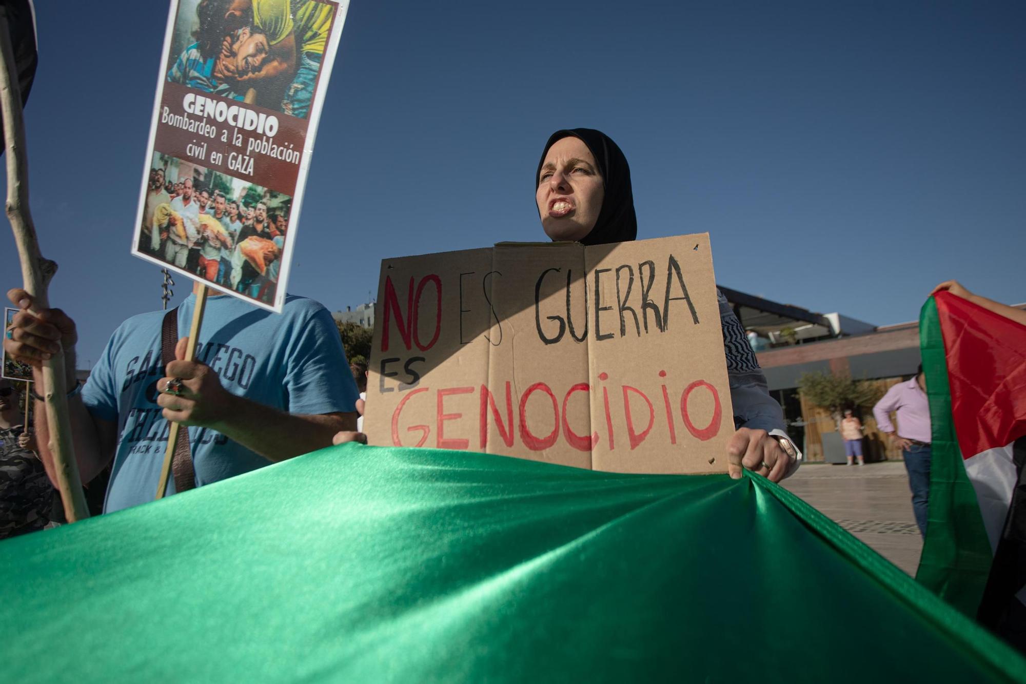 Protesta contra la llegada del buque Borkum a Cartagena