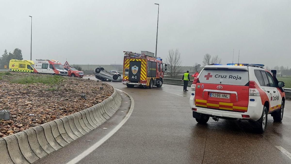 Cruz Roja, en un accidente de tráfico.