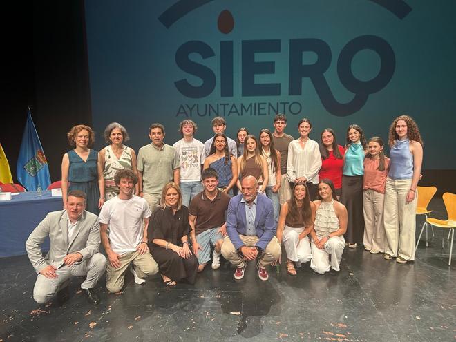 EN IMÁGENES: Gala de la excelencia académica en Siero