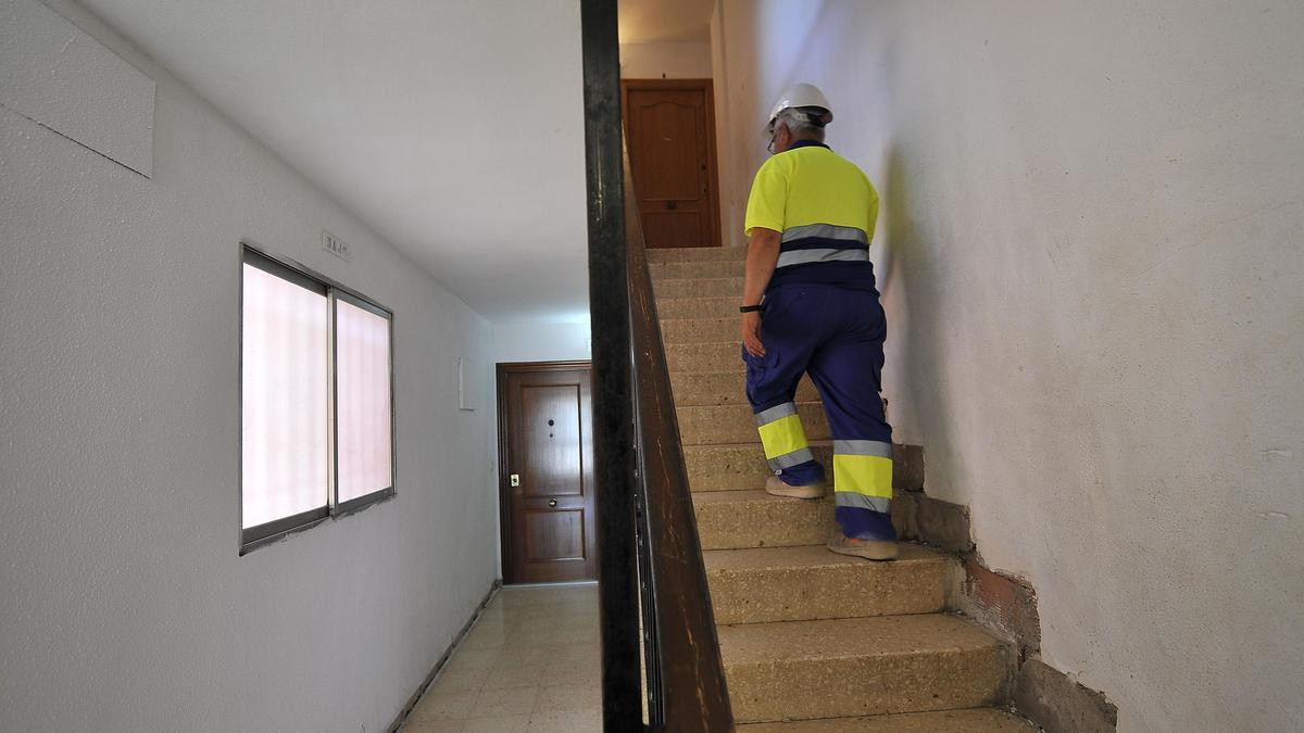 Rehabilitación en un edificio de Elche.