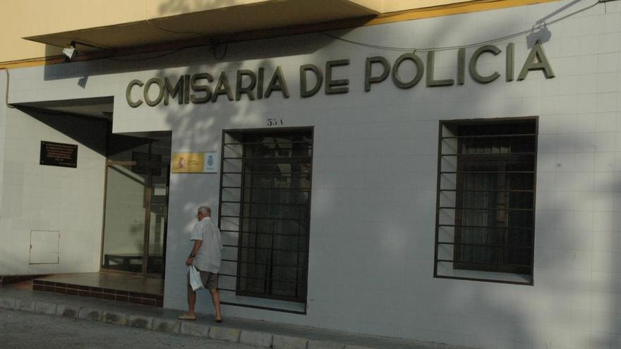 Comisaría de Vélez Málaga.