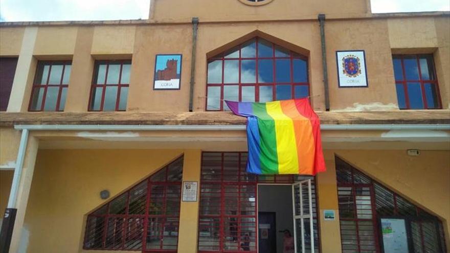 El ayuntamiento muestra su apoyo al colectivo gay