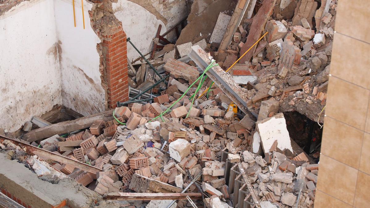 Derrumbe de una casa en obras en la calle de San Acisclo de Córdoba