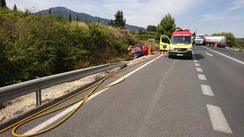 Herido grave en un accidente en Castelló de Rugat