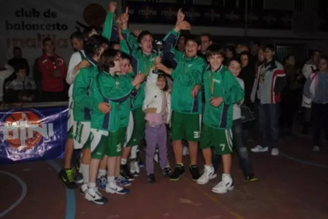 BasketBase: CB Malilla-Torneo de Navidad Alevín