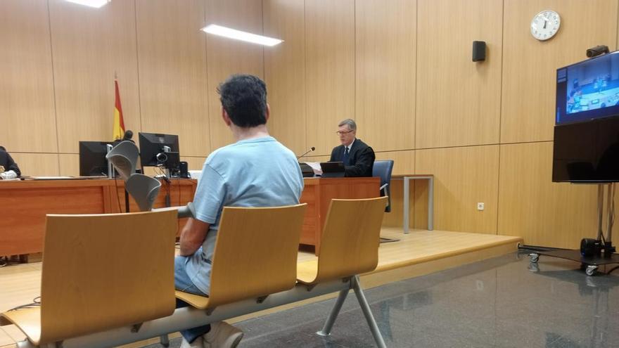 Juzgan a un comprador de droga alfa en València: “Creí que venían a matarme y salté por la ventana desde un quinto piso"