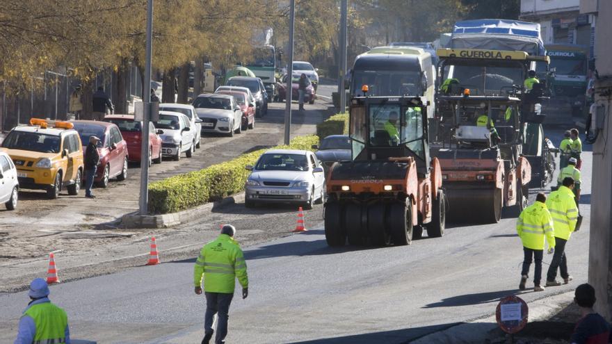 La mejora de la carretera de Albaida y el nuevo colector de Ontinyent se encarecen un 41% tras la falta de pujas