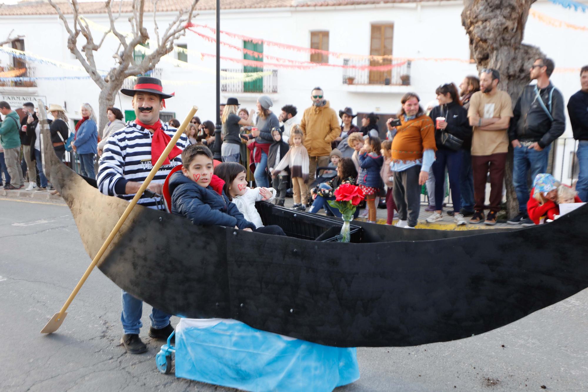 Mira aquí todas las imágenes del carnaval de Sant Joan 2023