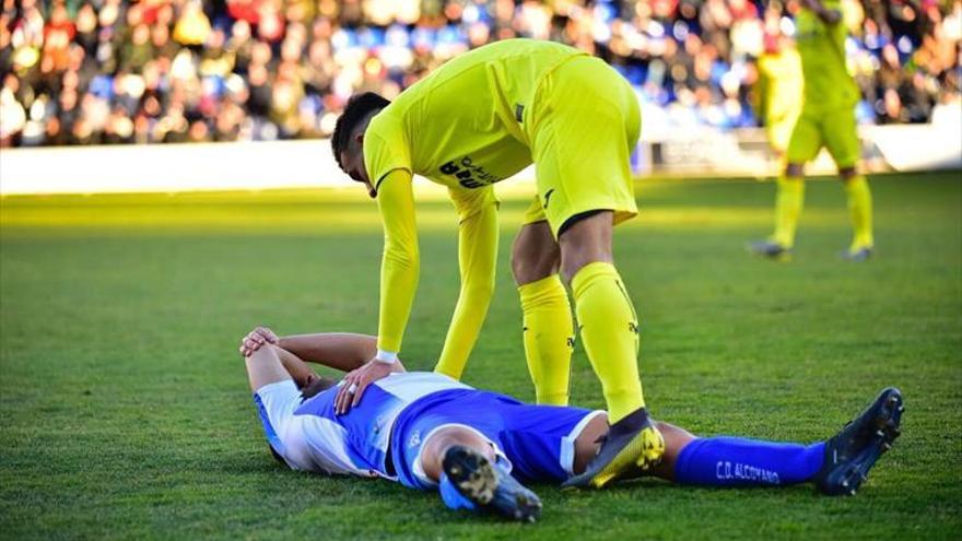 El Villarreal B cede dos puntos en El Collao pero mantiene el liderato