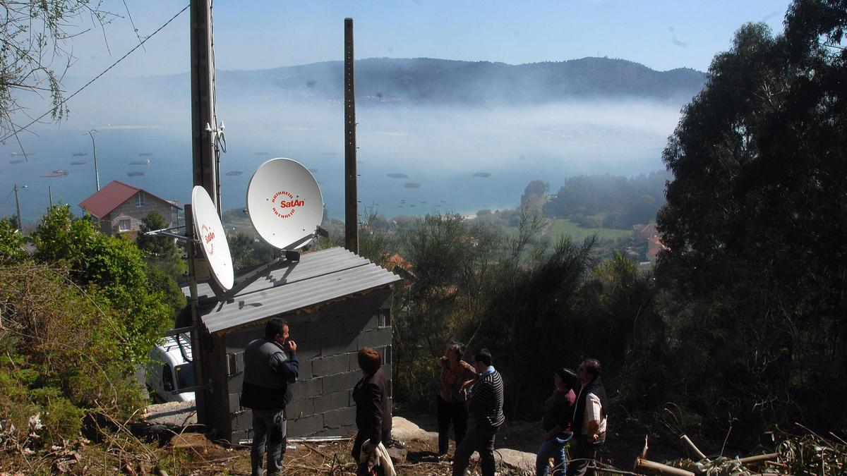Antena de TDT instalada en Pinténs, en Cangas