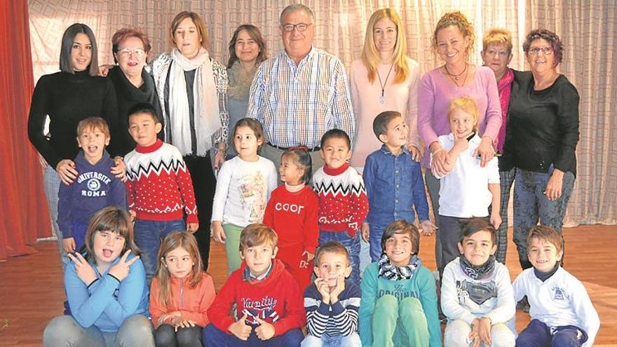 orpesa reúne a mayores y pequeños por navidad