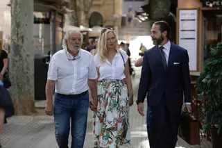 Las acusaciones del caso Cursach arremeten contra la fiscalía al inicio del juicio por la rebaja de sus acusaciones