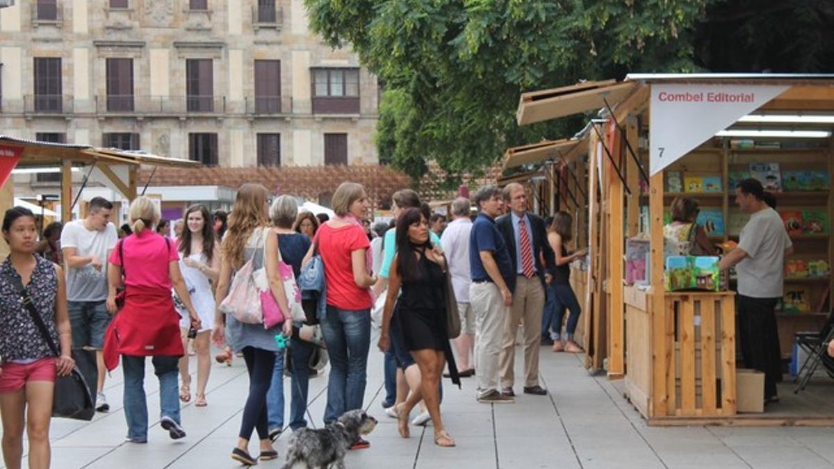 La Setmana del Llibre en Català acoge 127 expositores, un 21% más que en el año 2014.