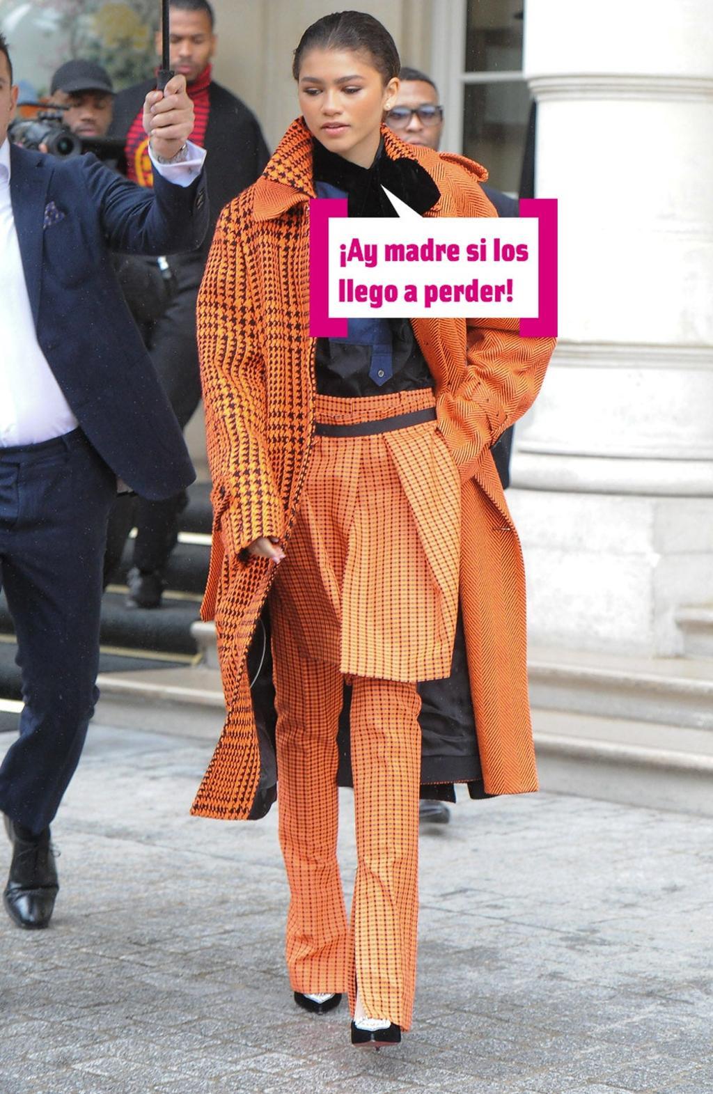 Zendaya vestida de naranja butanero