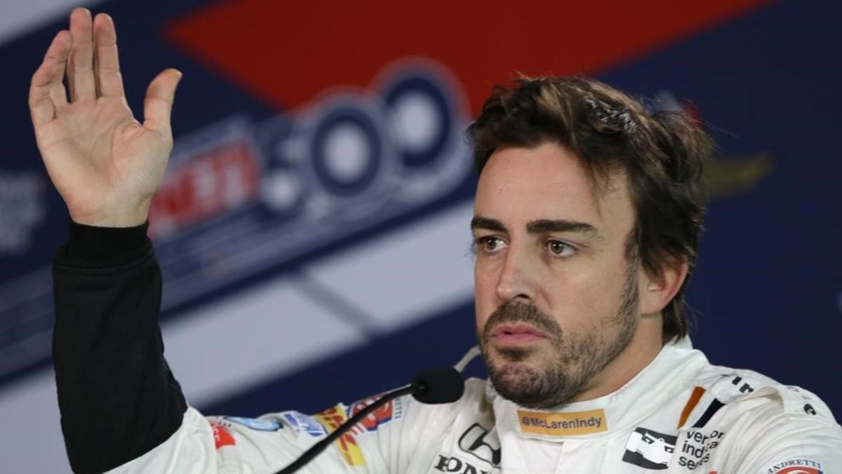 Fernando Alonso (McLaren-Honda) ha respondido hoy, con dureza, a Lewis Hamilton (Mercedes).