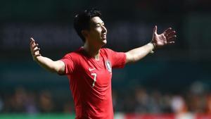 Heung-Min Son, tras el pitido final que daba la medalla de oro a Corea del Sur.