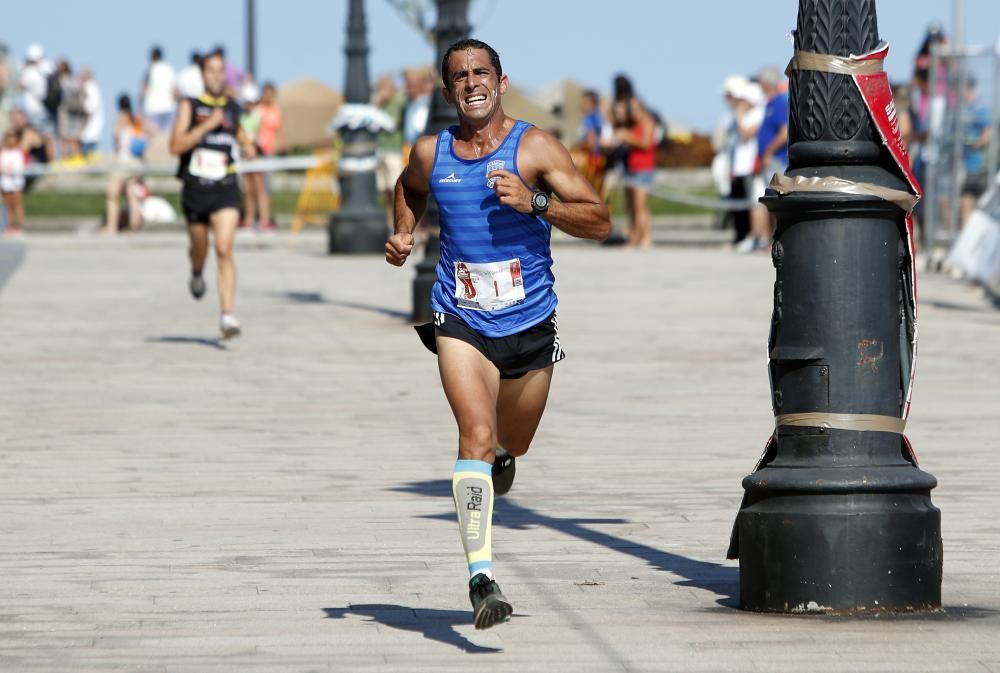 10 kilómetros de recorrido en una jornada en la que las Rías Baixas ha superado los 30 grados. Ryan Waddington se ha proclamado vencedor de la prueba al finalizar el recorrido en 31,54