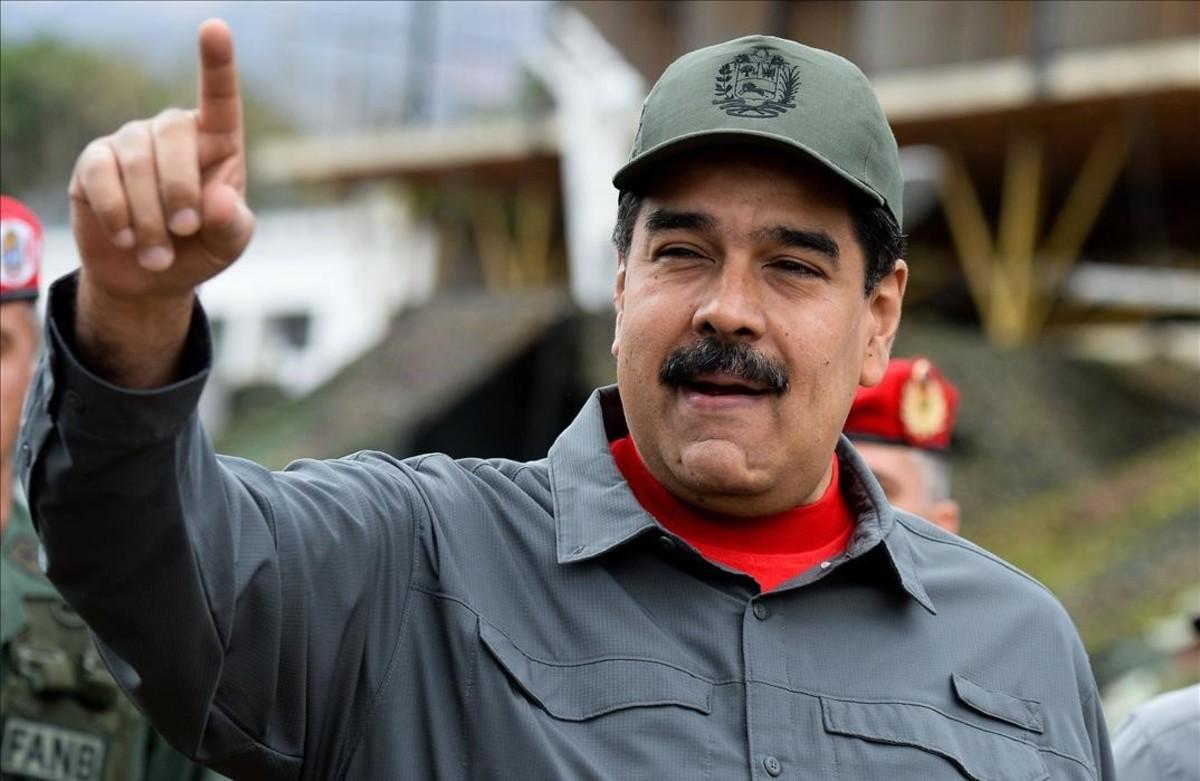 undefined42303588 venezuelan president nicolas maduro gestures as he arrives f180913113257