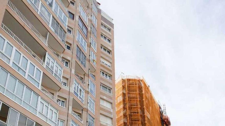 Cae una ventana de un 12.º piso del Muro