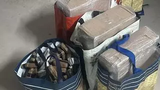 Detenido un conductor en la AP-7 en Camarles con 79 kilos de hachís ocultos en un doble fondo
