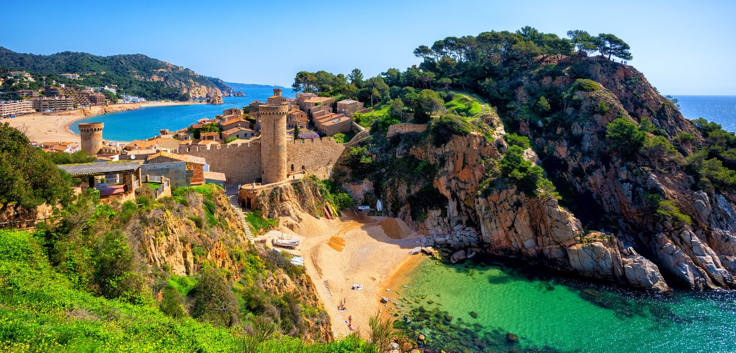 El entorno natural de Tossa de Mar es de los más bonitos de la Costa Brava