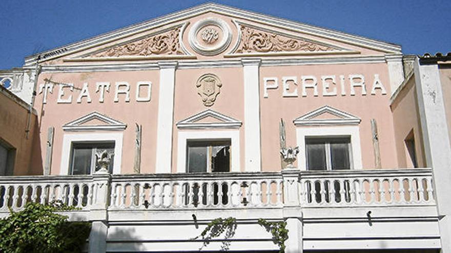 El Teatre Pereira era l´escenari habitual dels actes públics de l´Ateneu d´Eivissa.