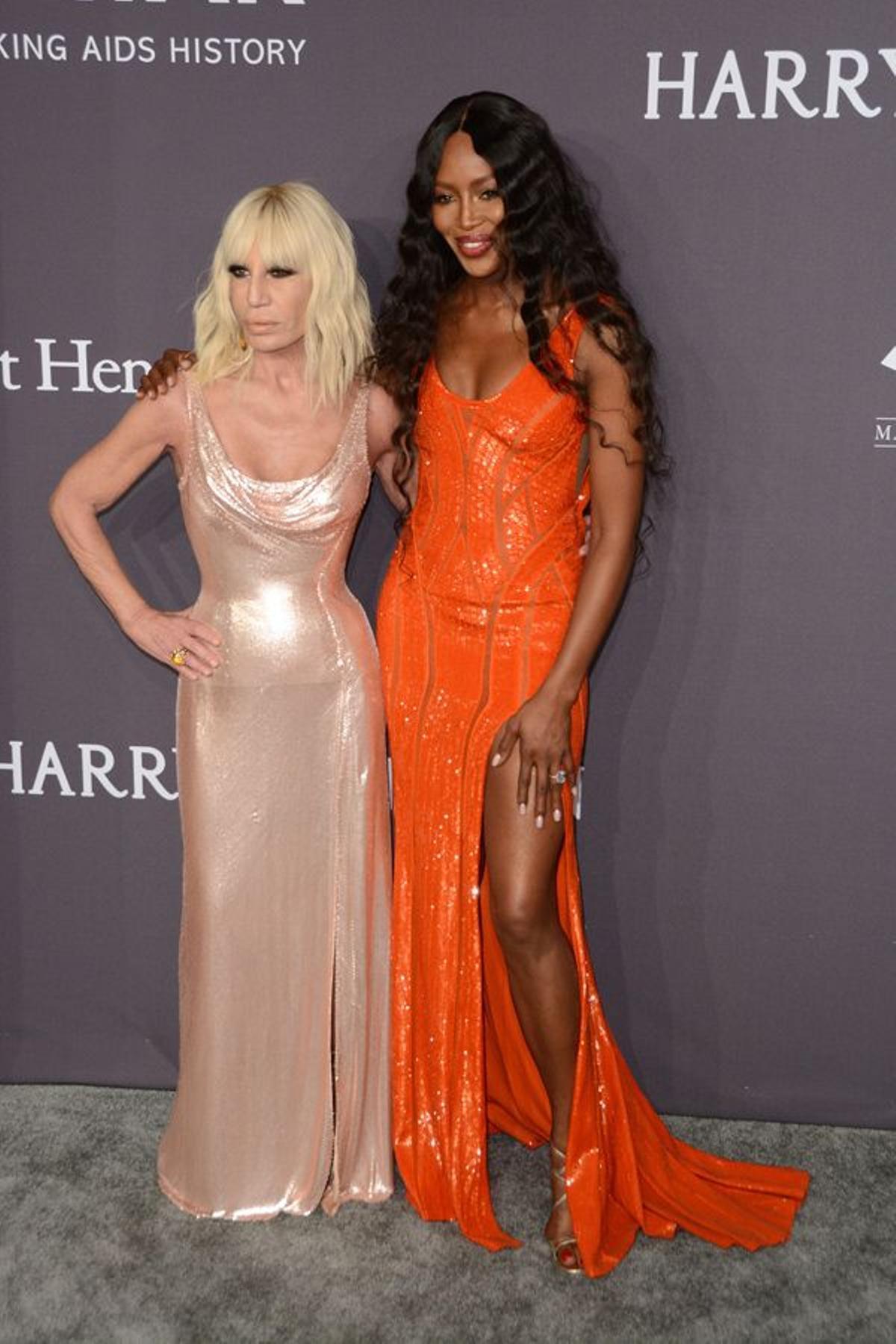 Gala amfAR en Nueva York: Donatella Versace y Naomi Campbell