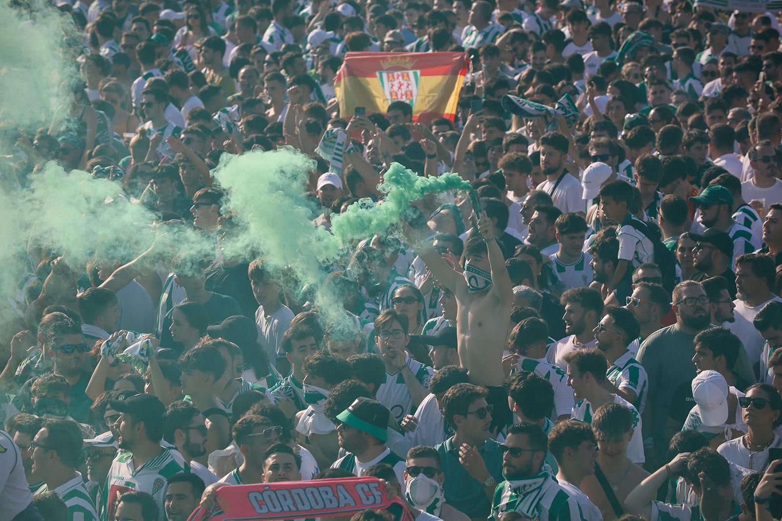 El Córdoba CF vuelve a Segunda / Las mejores imágenes de una noche para la historia
