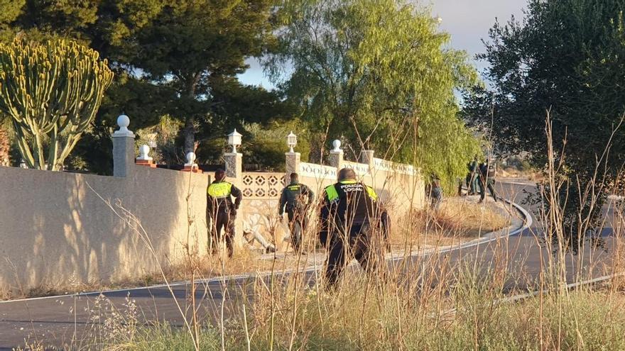 Cinco guardias civiles heridos en un tiroteo en un chalet de El Moralet en Alicante