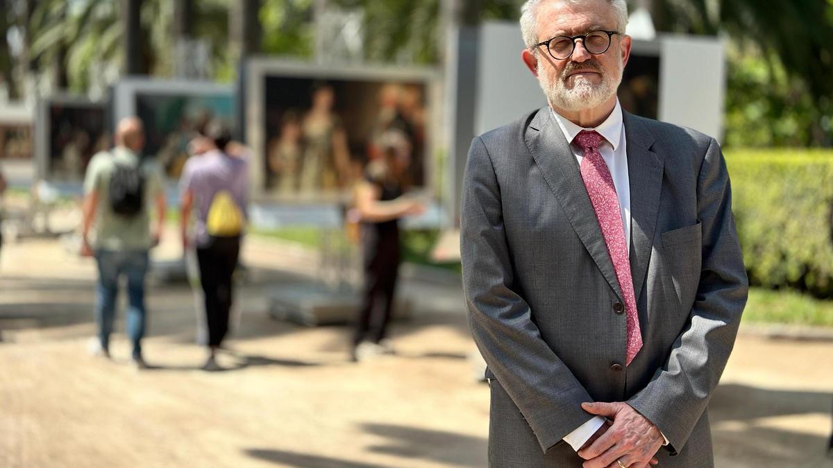 Miguel Falomir el viernes, durante la inauguración de la exposición 'El Prado en las calles' en València.