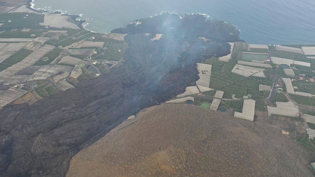 Una nueva lengua de lava provoca más evacuaciones.