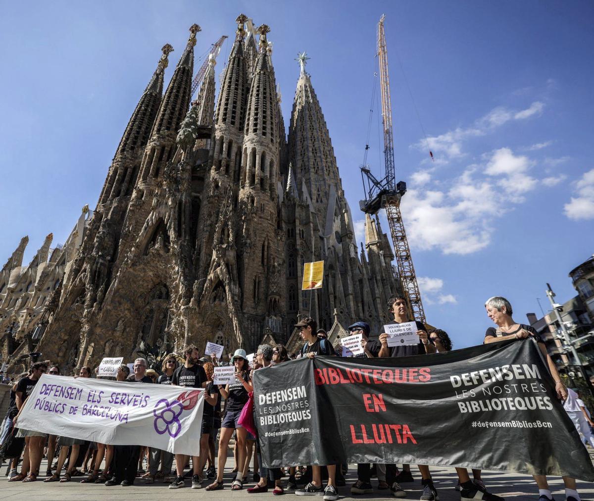El personal de les biblioteques reprèn les protestes i demana millorar les condicions