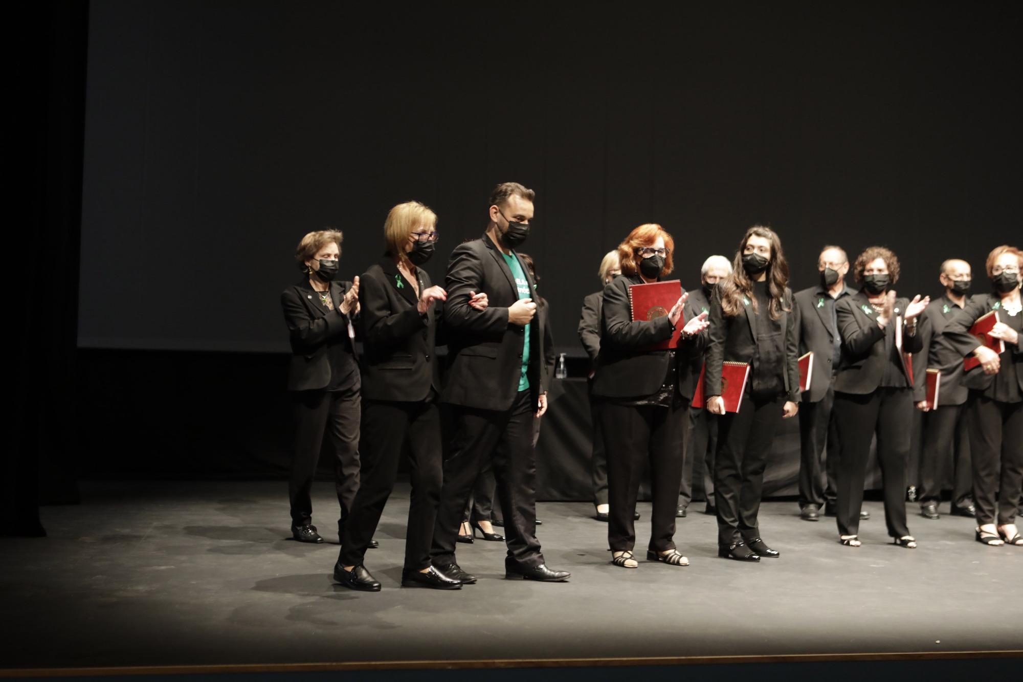 María Menéndez, la voz ahogada por el ELA que hizo cantar al coro de "San Félix"