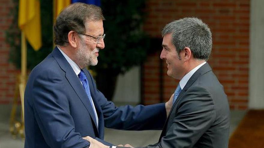 Rajoy y Clavijo, durante una reunión en La Moncloa.