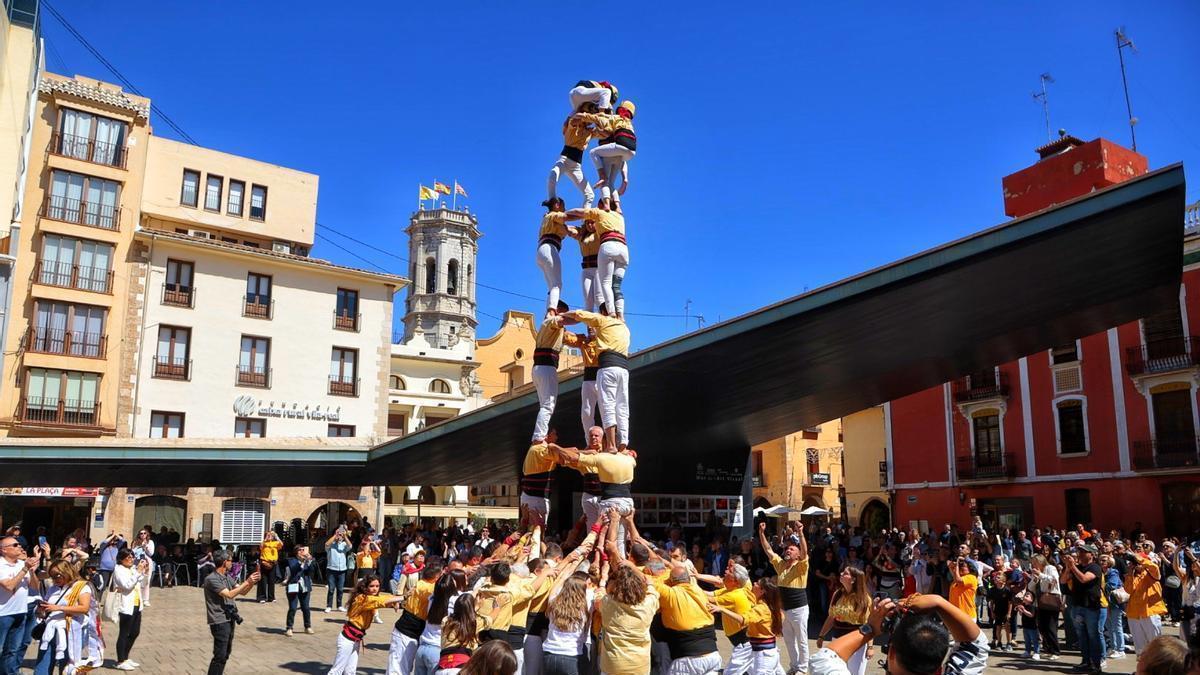 Vídeo: Castells a Vila-real dels Bordegassos de Vilanova i la Geltrú