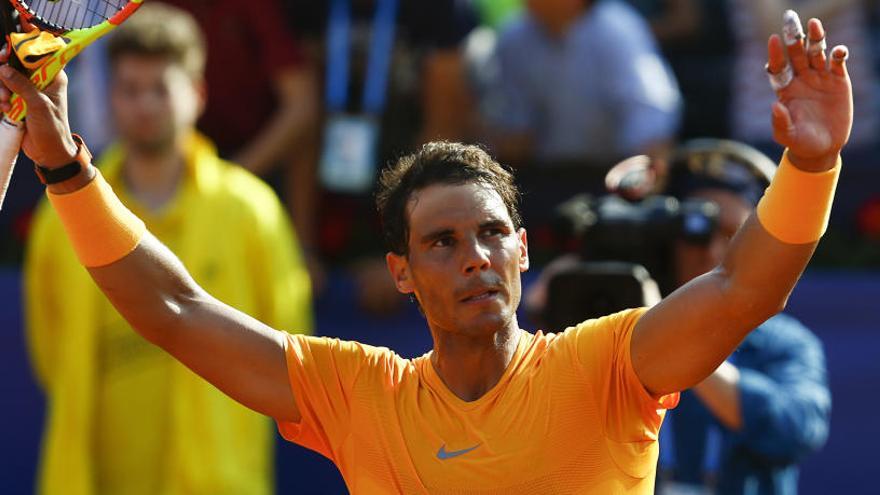 Nadal sigue adelante en el Godó tras batir a García-López