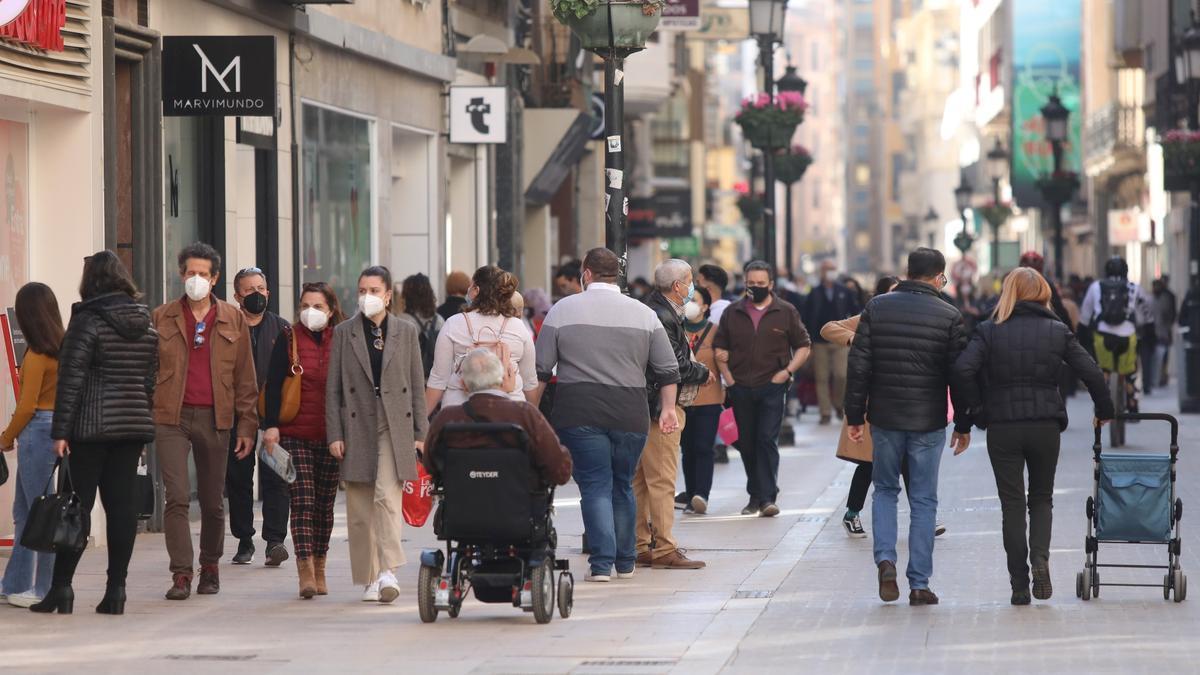 Imagen de archivo: Gente en el centro de Castelló