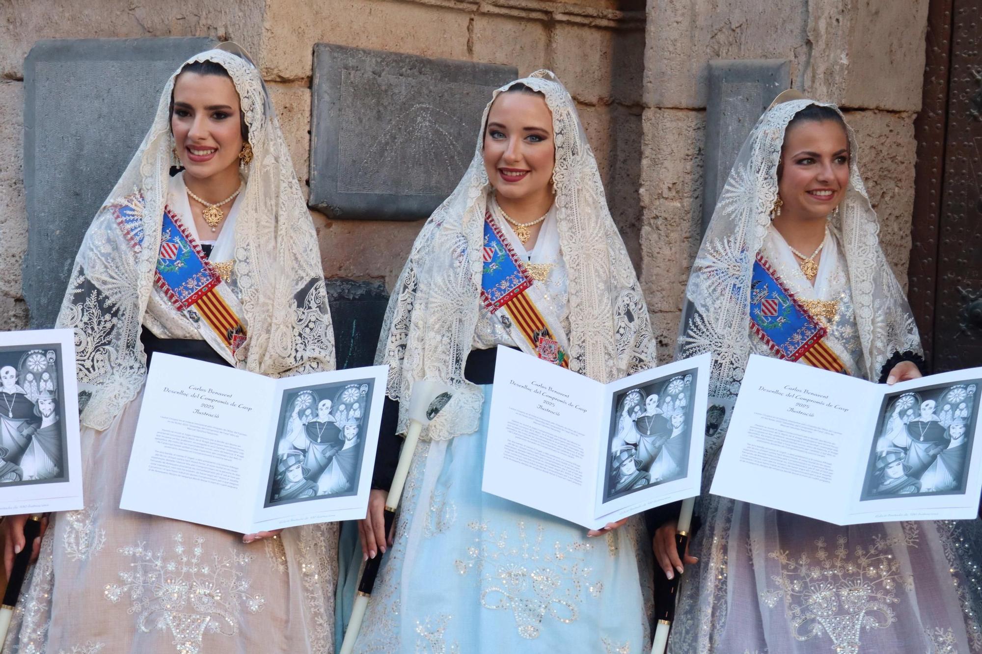 Séquito fallero para el Sant Vicent del Carmen