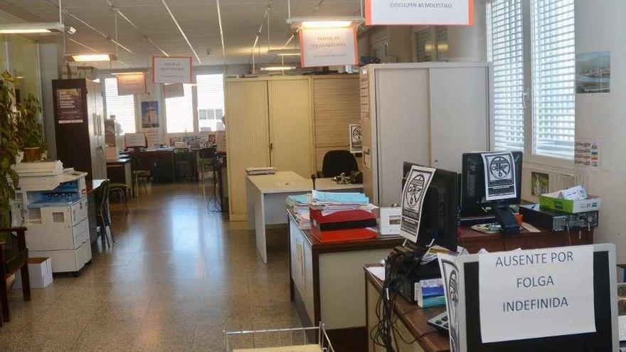 Oficinas judiciales vacías en A Parda durante la pasada huelga de los funcionarios de Justicia. // R. V.