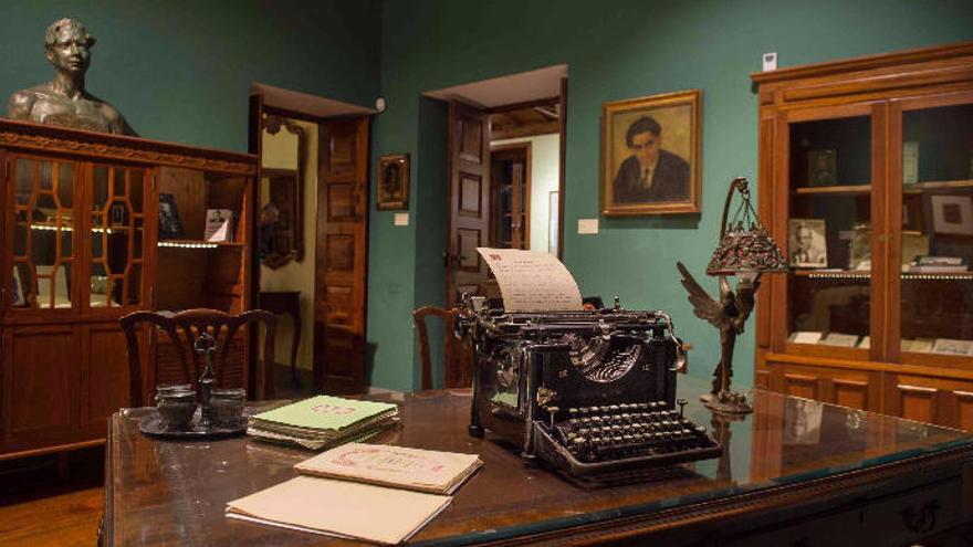 Imagen de la mesa de Tomás Murales en la Casa-Museo, en Moya.