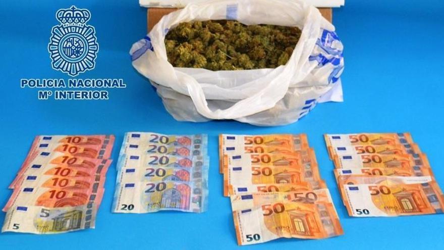 Detenido en Córdoba por llevar 574 gramos de marihuana