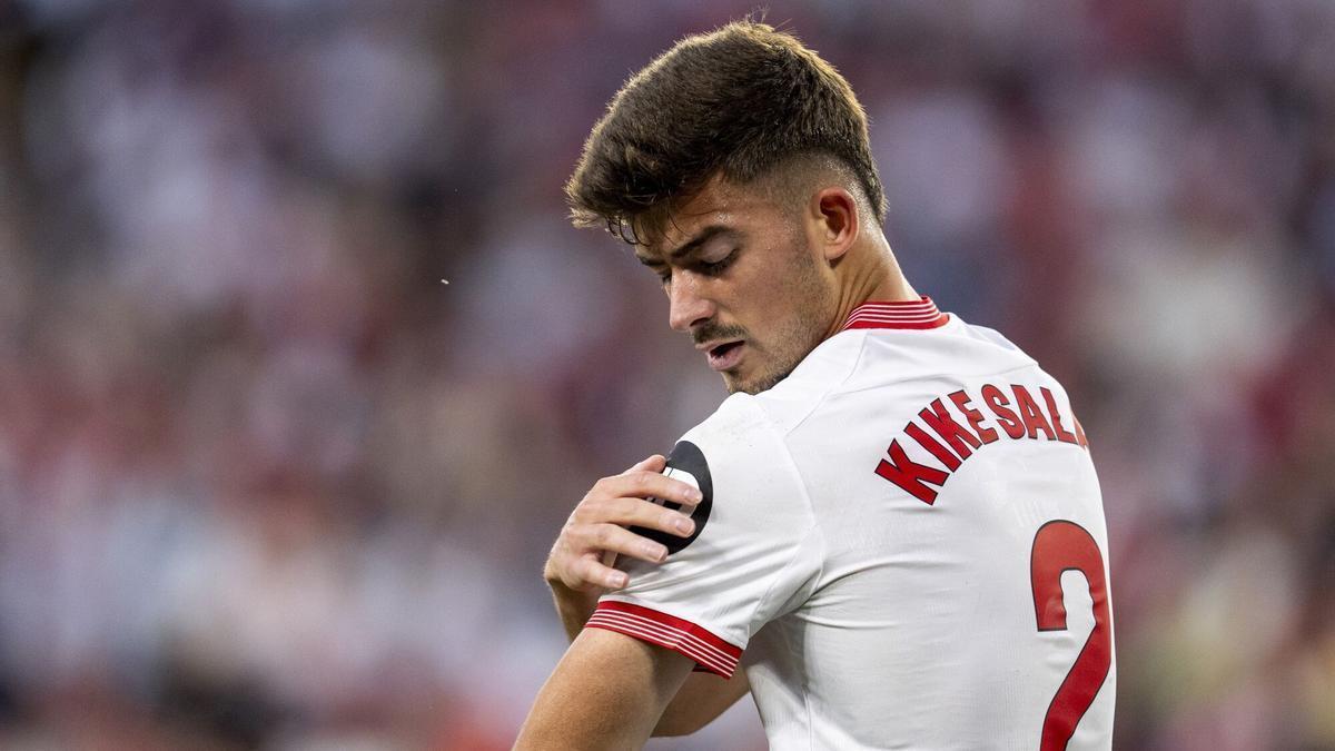 Kike Salas, futbolista del Sevilla FC, durante un partido.