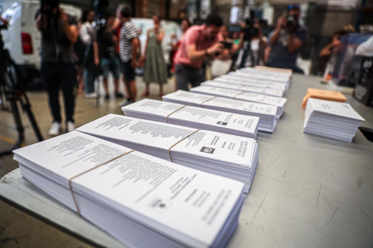 Carta de una lectora: "España se está hundiendo democráticamente"