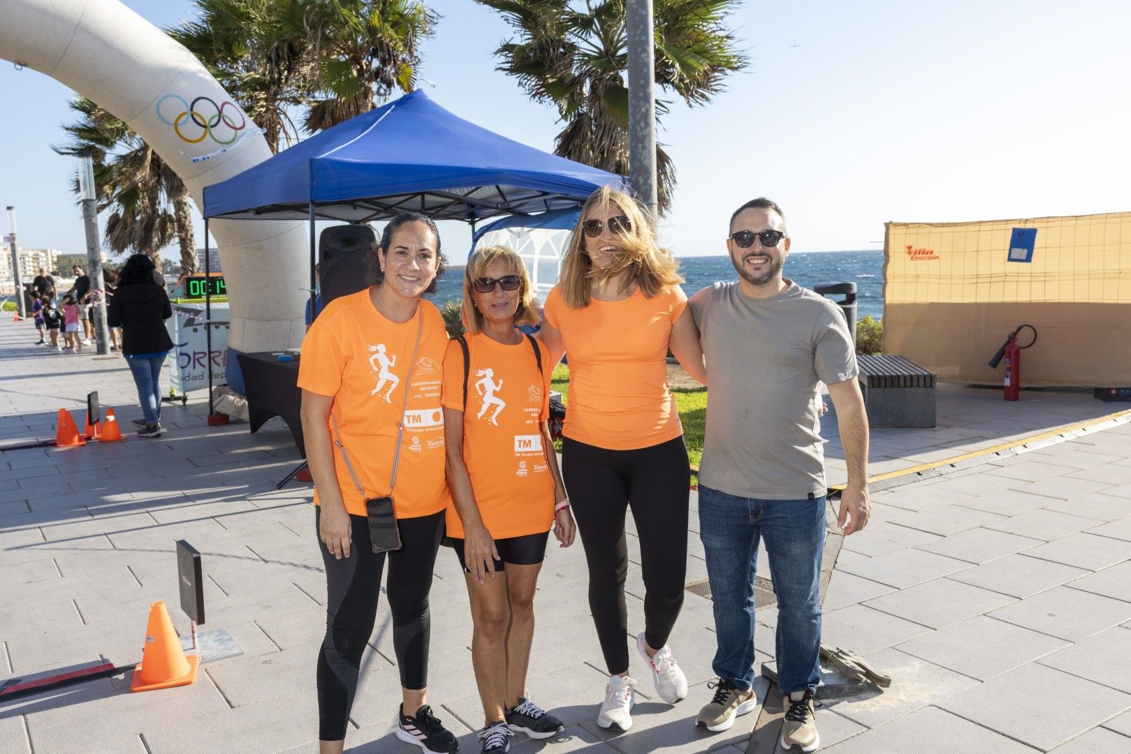 Así fue en imágenes una nueva edición de la carrera solidaria de AFA Torrevieja