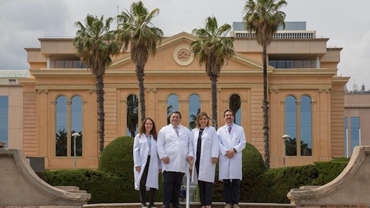 Equipo del Instituto de Cáncer Peritoneal en Barcelona: Dra. Marina Bosch, Dr. Domenico Sabia, Dra. Lana Bijelic y Dr. Jaume Tur.