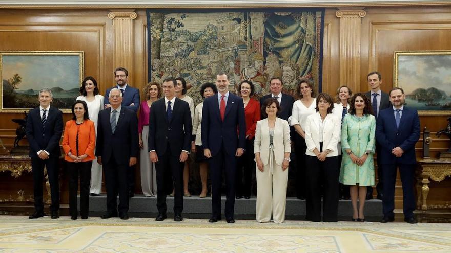 Los nuevos ministros prometieron sus cargos este jueves en el Palacio de la Zarzuela.