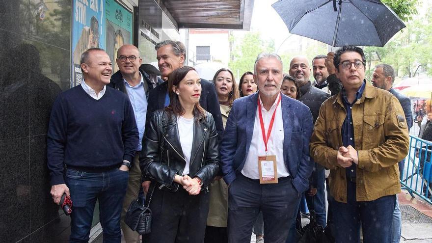 PSOE y PP canarios siguen el guion nacional de enfrentamiento tras la decisión de Sánchez