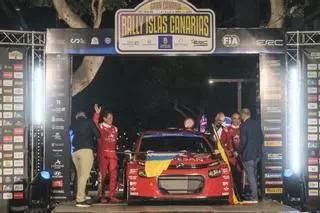 Ceremonia de salida del Rally Islas Canarias