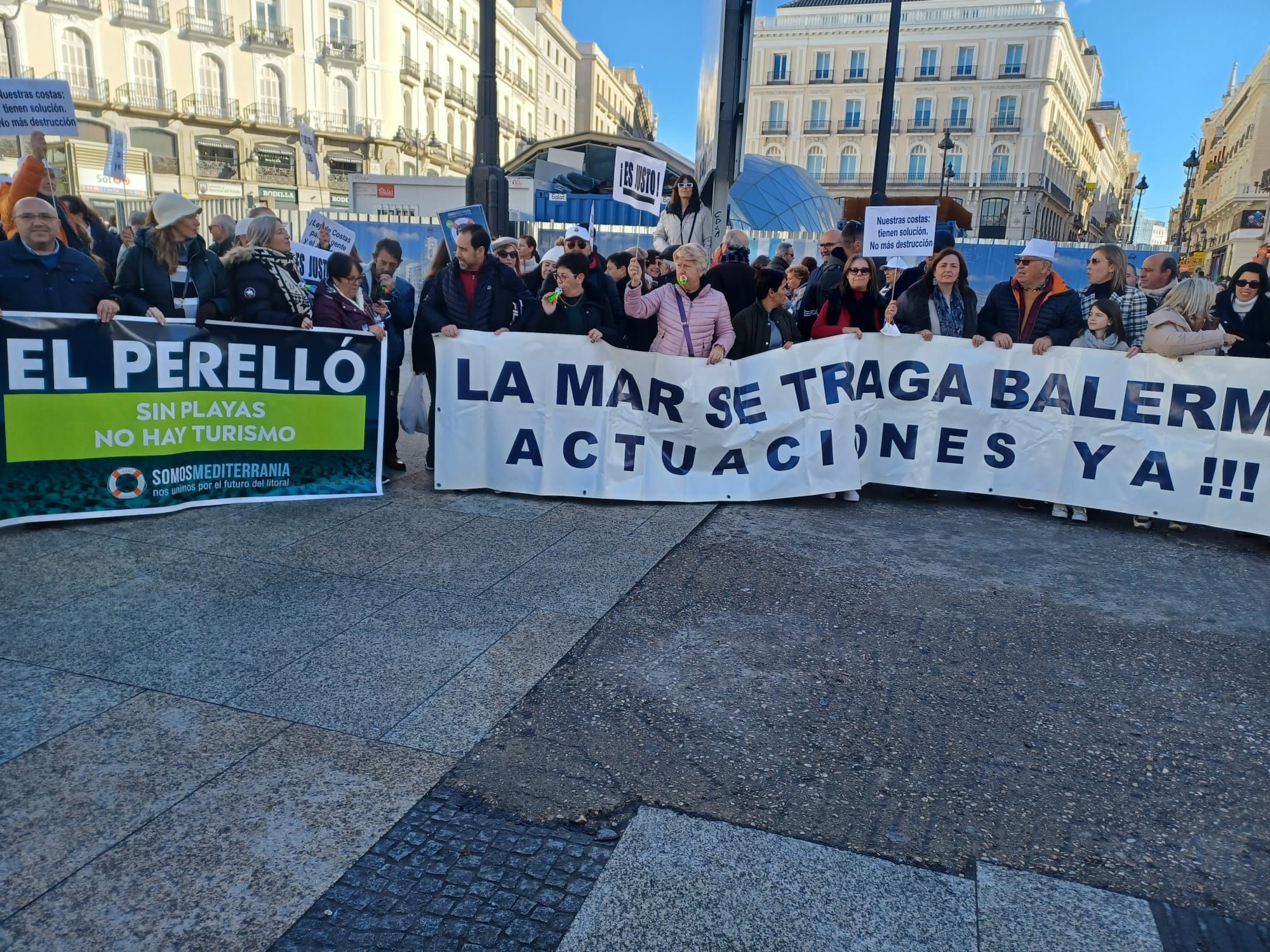 Municipios valencianos pide en Madrid soluciones definitivas para regenerar sus playas