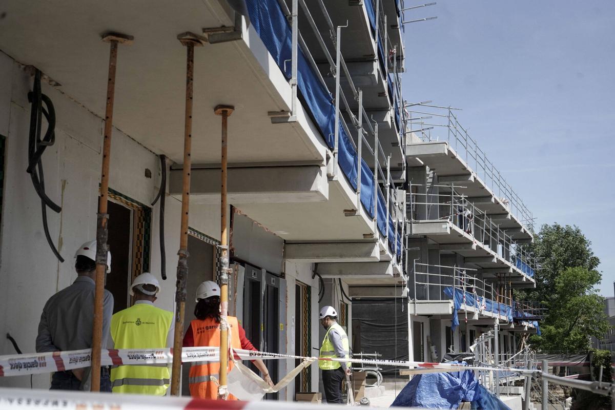 Visita a les obres de l'edifici d'habitatge cooperatiu en cessió d'ús de Manresa, La Bertrana